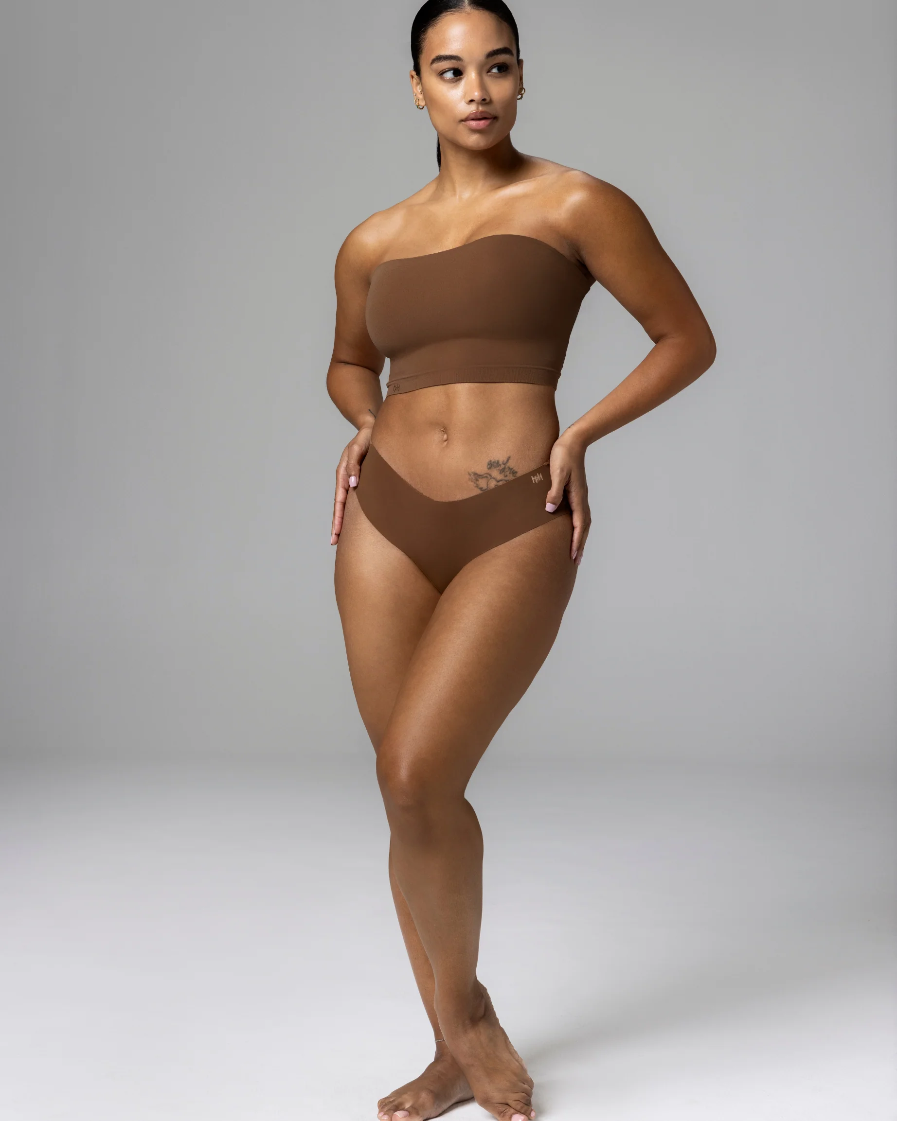 BARE - CHEEKY - Image 30