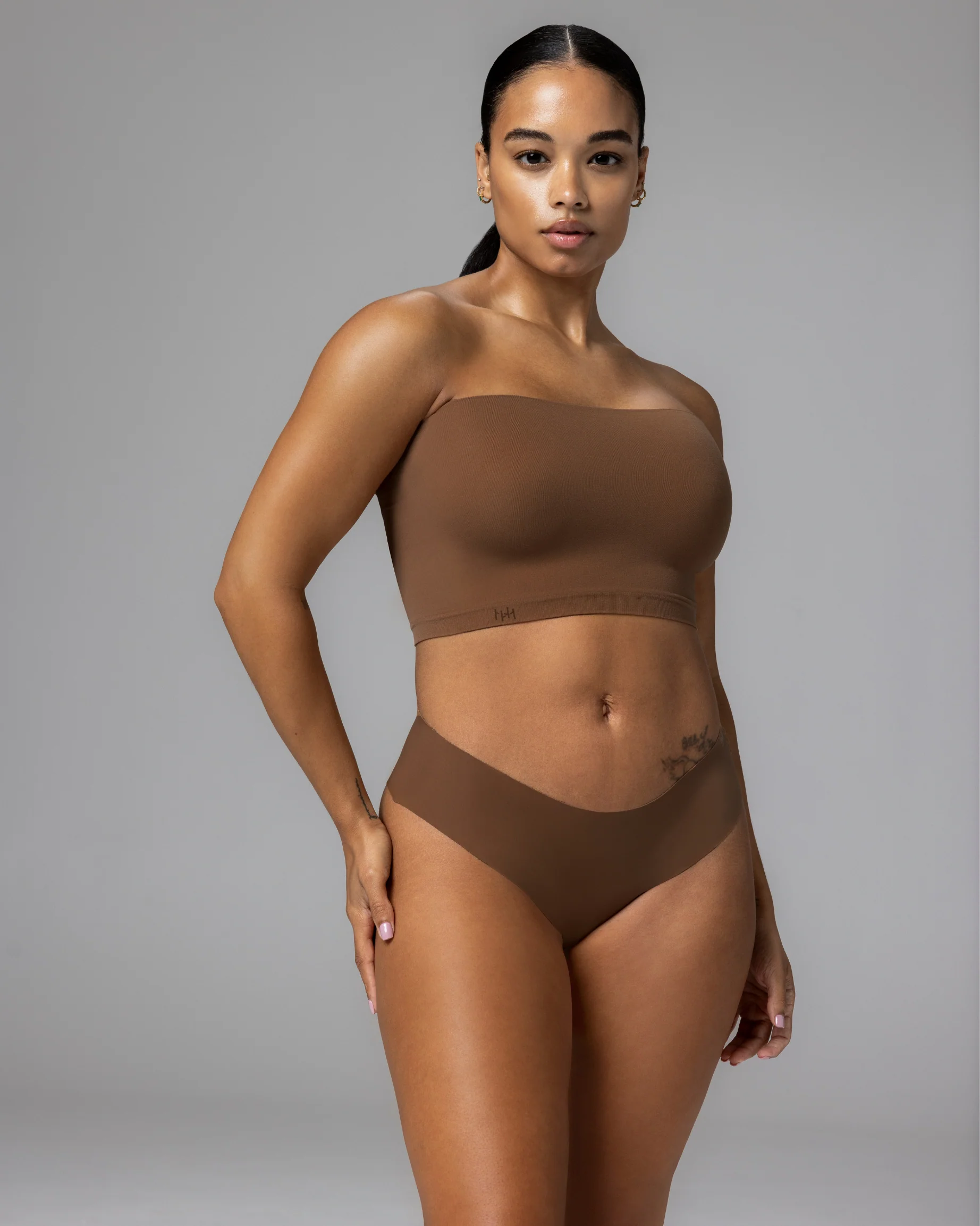 BARE - CHEEKY - Image 32