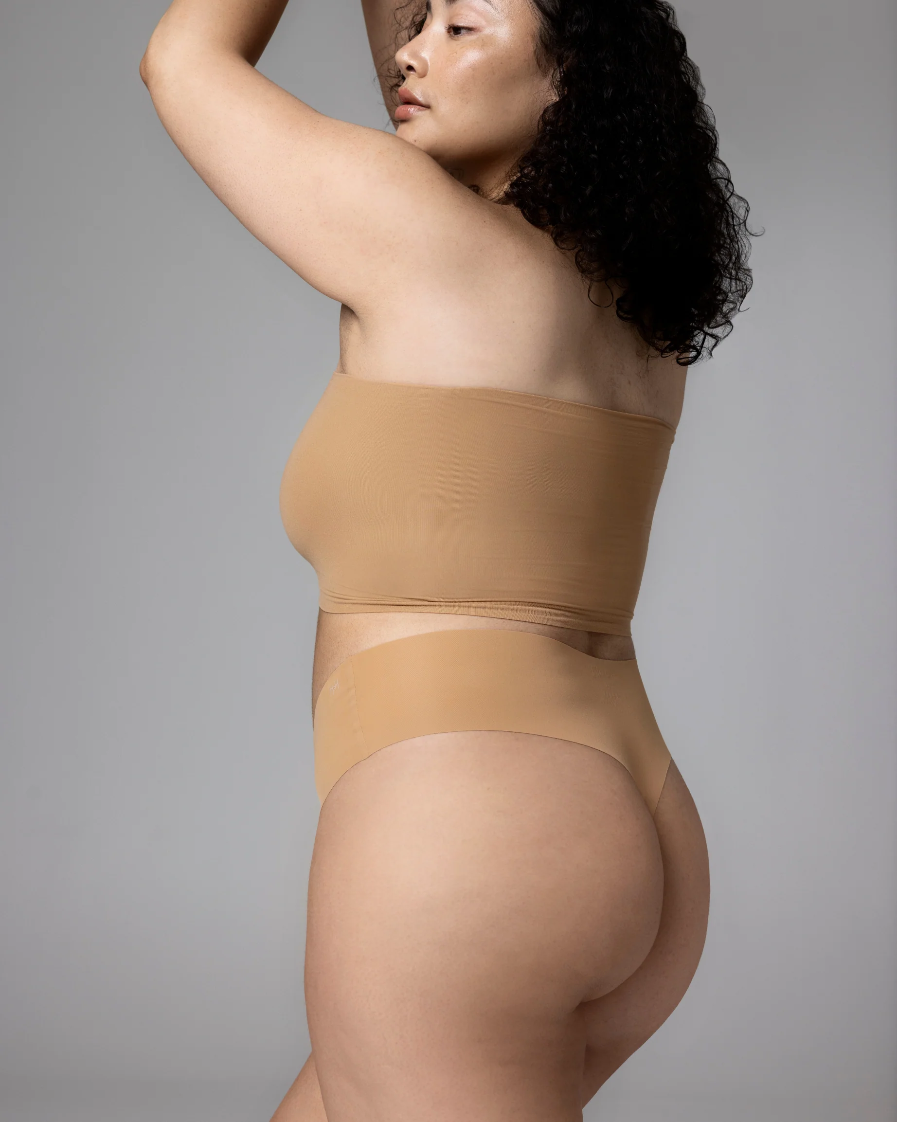 BARE - THONG - Image 19