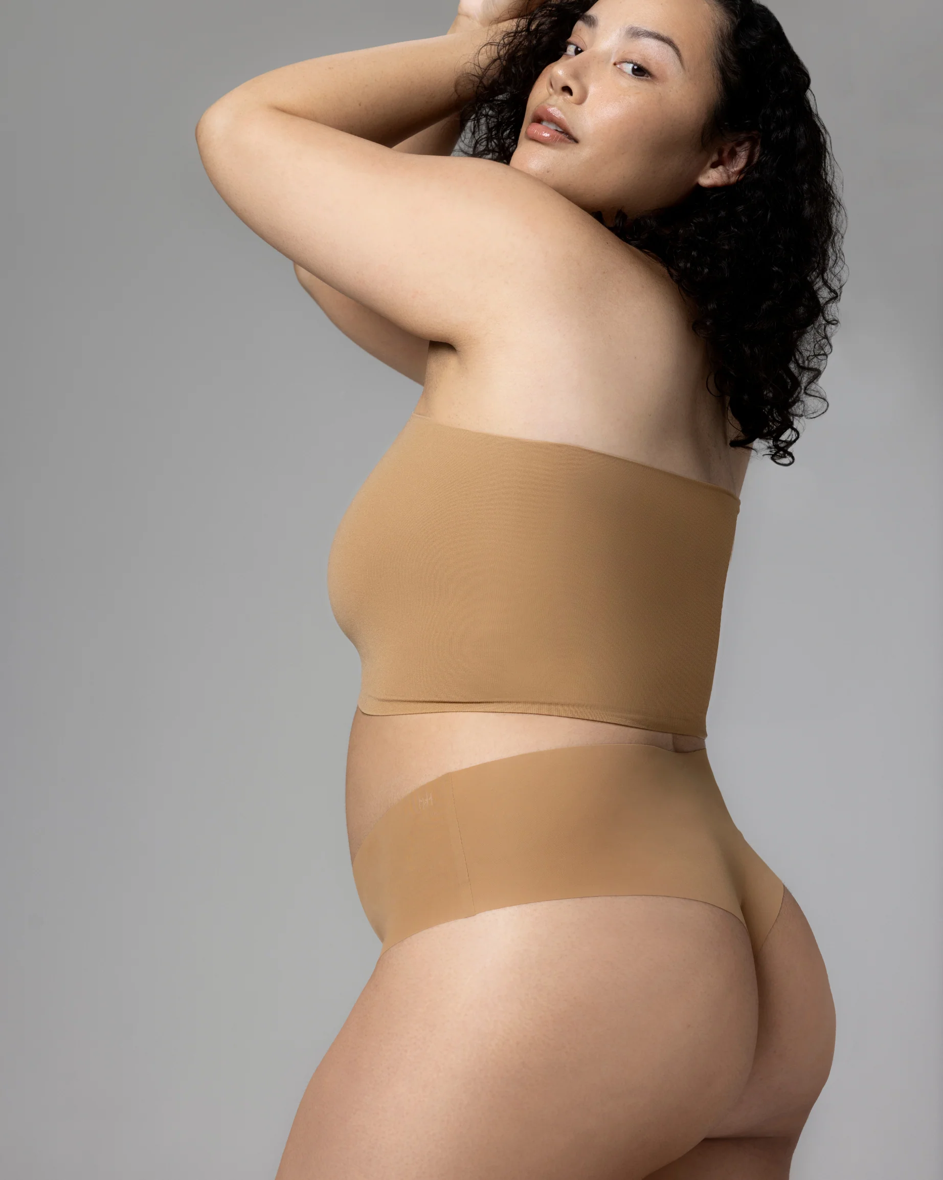 BARE - THONG - Image 25