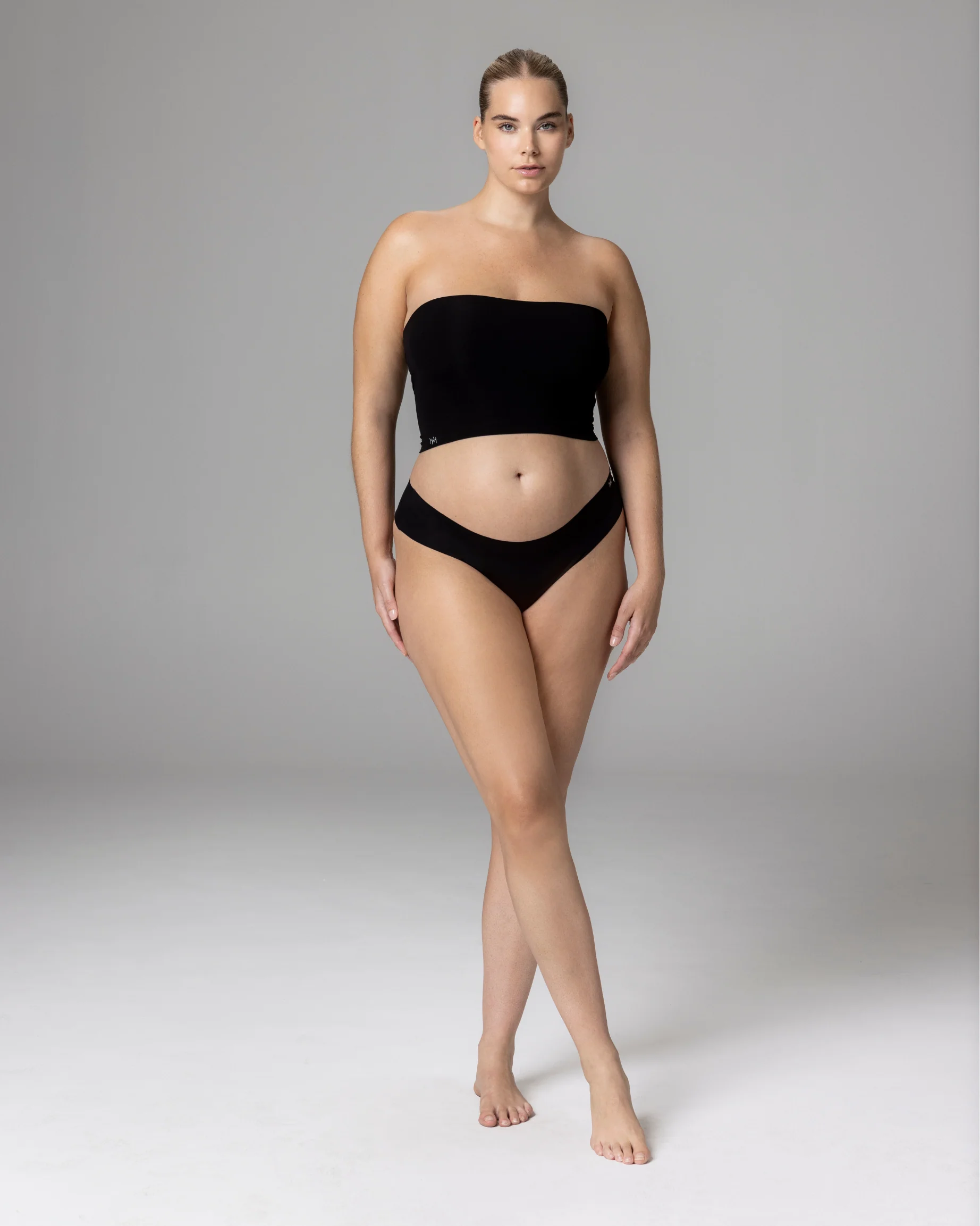 BARE - THONG - Image 42