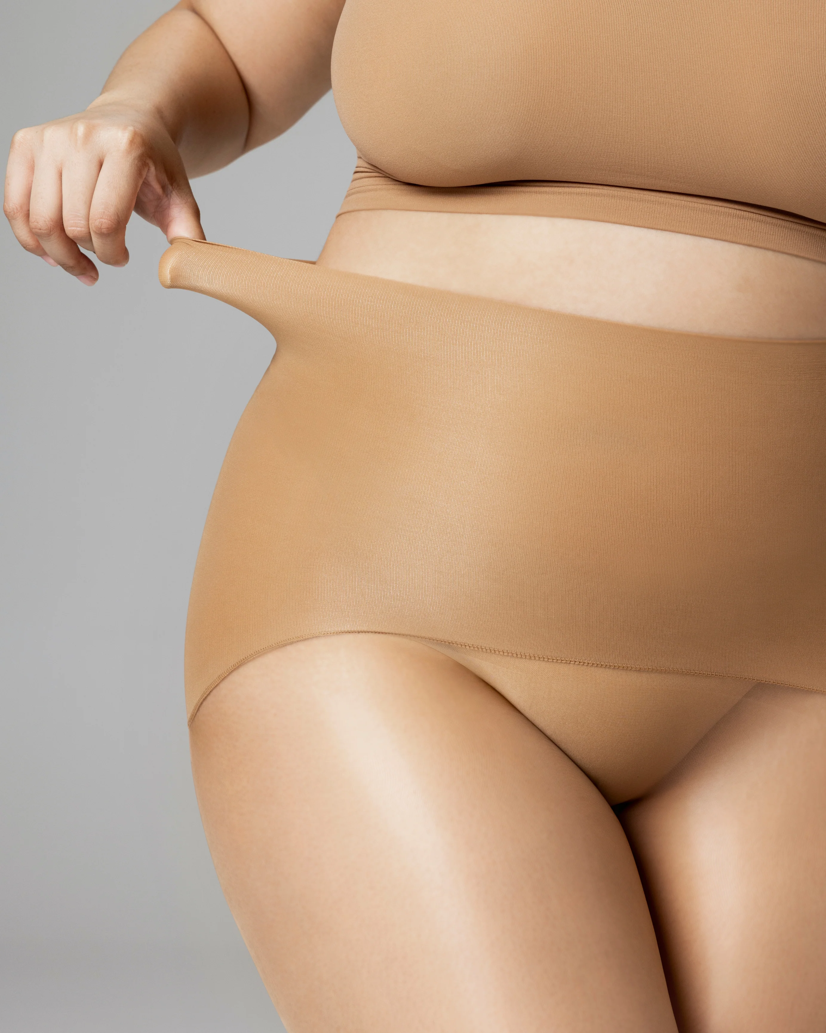 PLAY - FREE HUGGING SEAMLESS TIGHTS  - GLOSS - Image 9