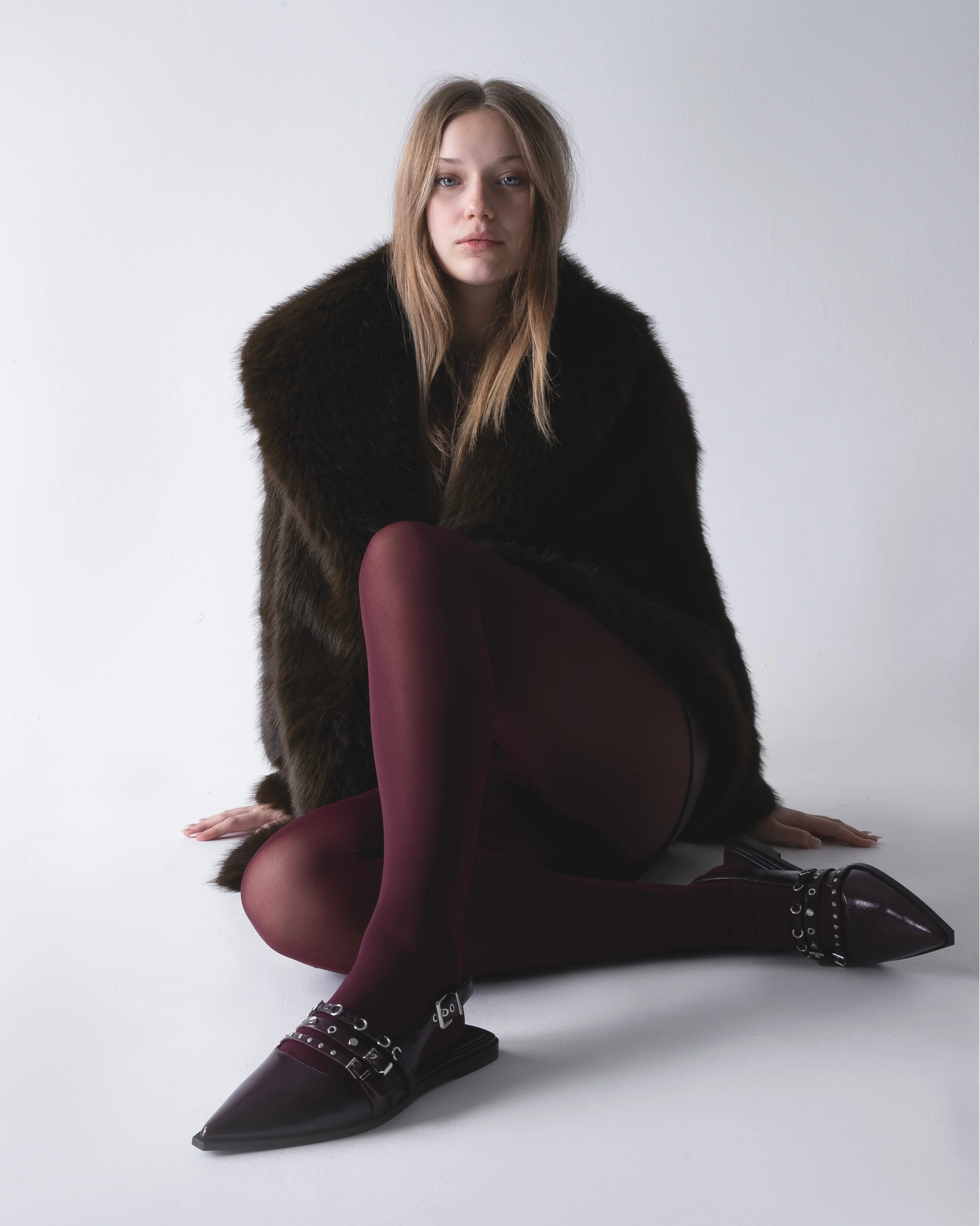 PLAY - FREE HUGGING SEAMLESS TIGHTS - SEMI OPAQUE - Image 15